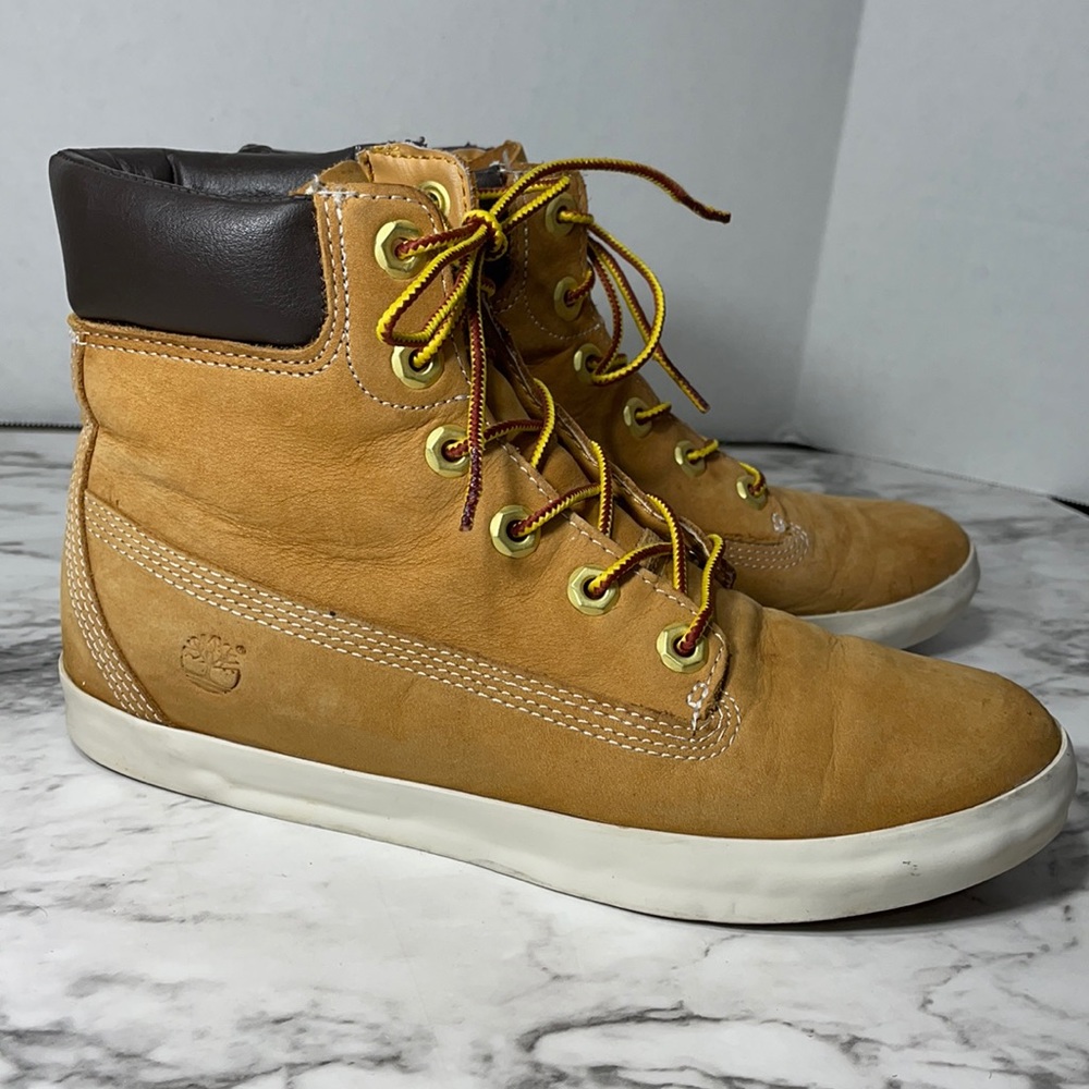 Timberland leather tie up yellow lightweight boot